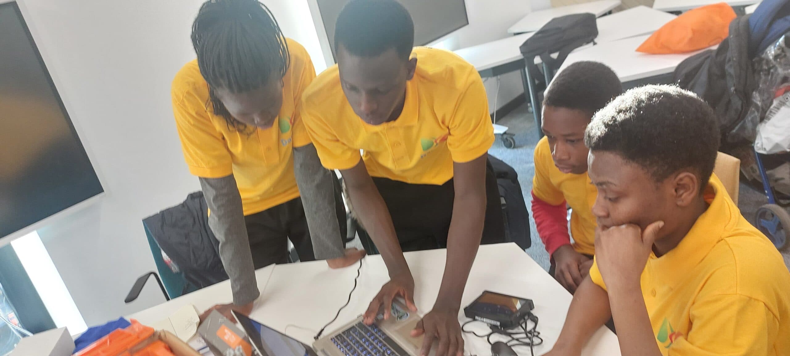 Support Team Robokirk: Help Us Compete in the First Tech Challenge UK!