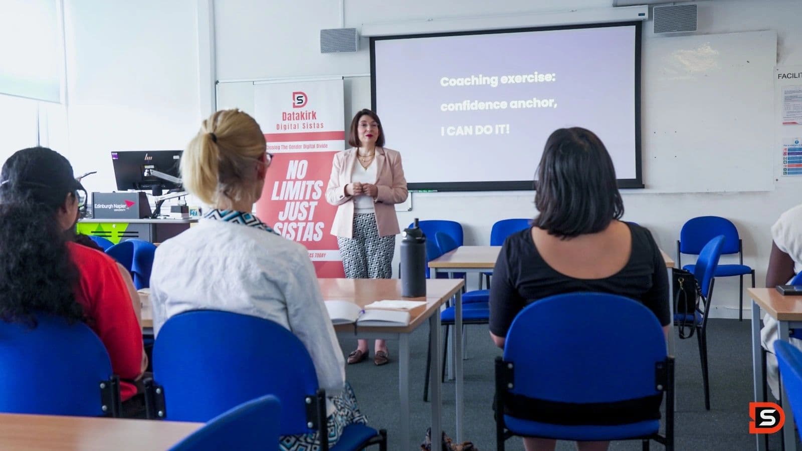 Digital Sistas: Building Pathways for Women to Thrive