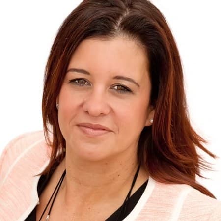 Linda Scott